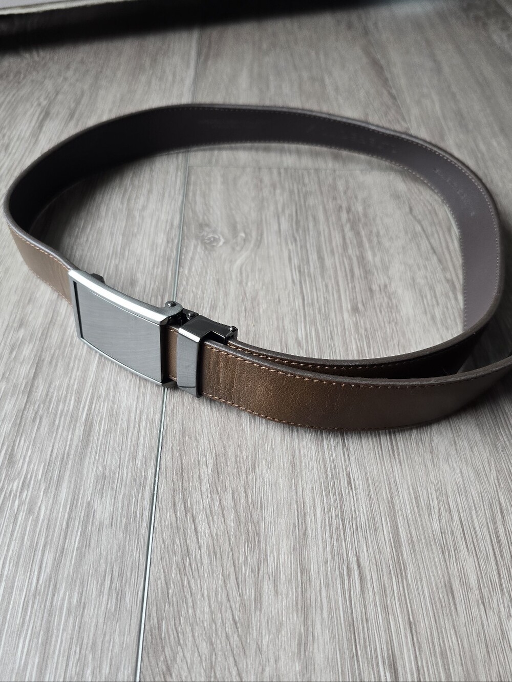 SlideBelts Brown Leather Ratchet Belt Adjustable No Hole Gunmetal Buckle Men's